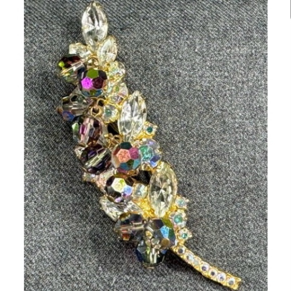 Vintage Juliana cha cha beads AB‎ crystals goldtone metal leaf pin brooch